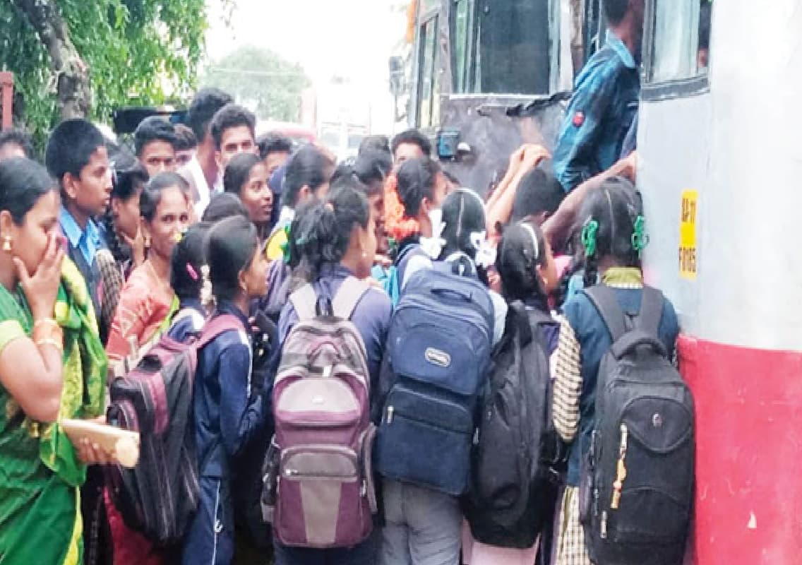 Police to Impose Fines on Overloaded KSRTC Buses Following Student Death