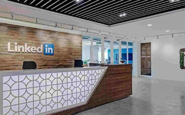 LinkedIn Employee Shares Glimpse of Bengaluru HQ: “A Perfect Blend of Work and Play”