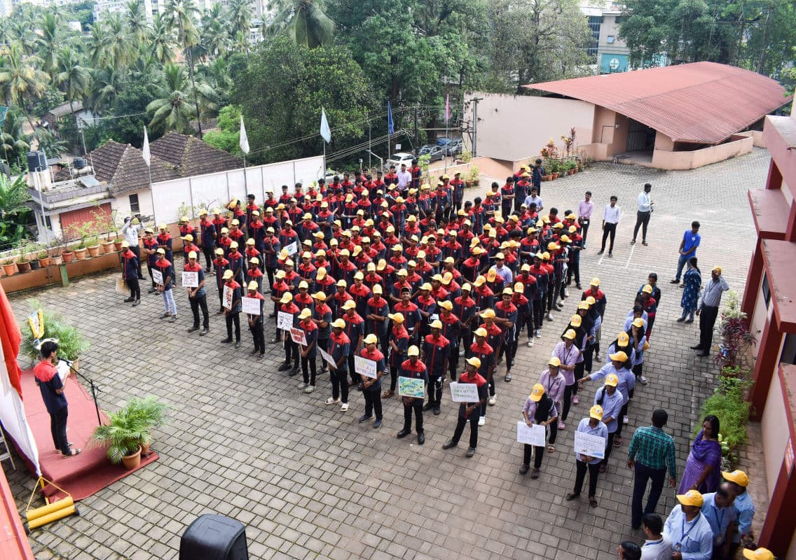 ST ALOYSIUS ITI, MANGALURU: Swachhata Hi Seva Programme Held on Gandhi Jayanti