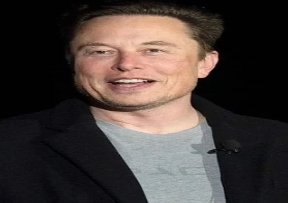 Elon Musk Becomes First to Reach 200 Million Followers on X