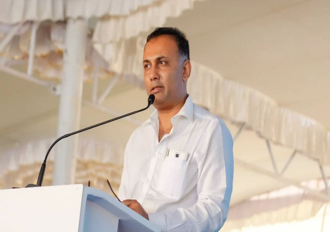 Controversy Erupts Over Dinesh Gundu Rao’s Remarks on Savarkar