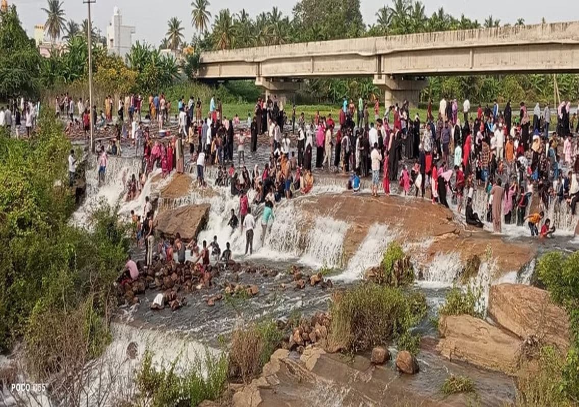 Thousands Flock to the Historic Moodal Kunigal Tank as It Overflows