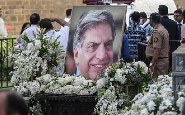 Ratan Tata’s Final Journey: A Nation Mourns
