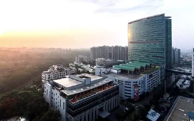 Bengaluru’s Infrastructure Woes Spark Debate on Moving Tech Hubs to Smaller Cities