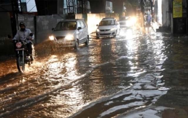 Heavy Rains Cause Flooding in Davangere and Jagaluru