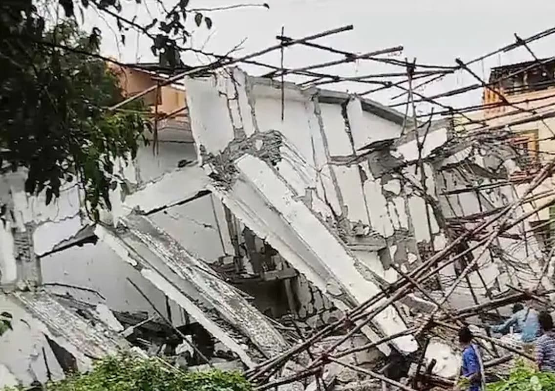 Building Collapse in Bengaluru Amid Heavy Rain; Rescue Operations Underway