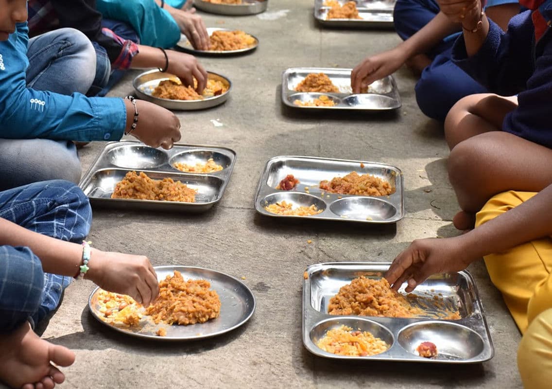 Mid-Day Meal Workers in Chikkaballapur Await Payments