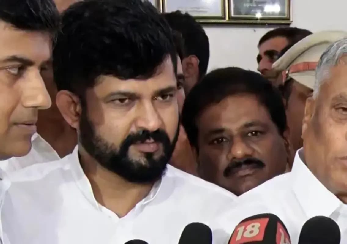 Former MP Pratap Simha Outraged Over Waqf Board Notices Claiming Ancestral Lands
