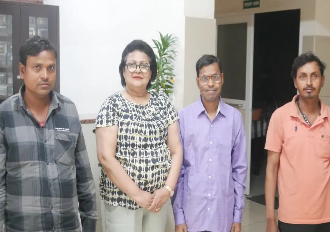 Moushin Reunited with Family After 15 Years Thanks to White Doves Team