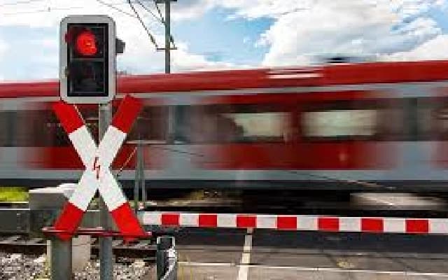 Trapped Between Trains: Thokkottu Residents Demand Safe Rail Crossing