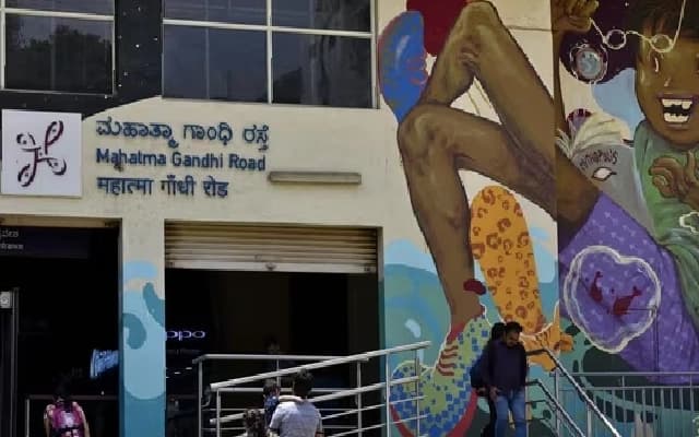 Enhanced Shopping and Dining Experience at Namma Metro Stations