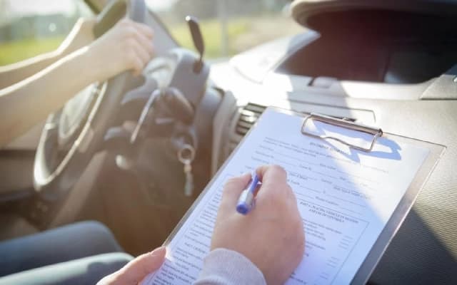 Bengaluru Resident Alleges Bribe Demand at RTO During Driving Test