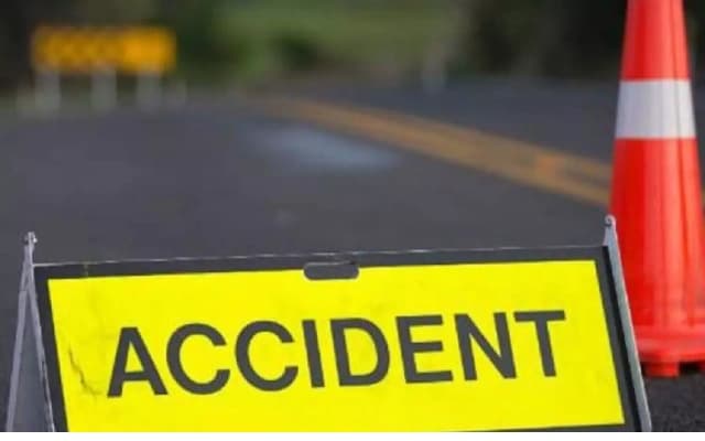 Van Overturns on Chennai-Bengaluru Highway, 15 Injured