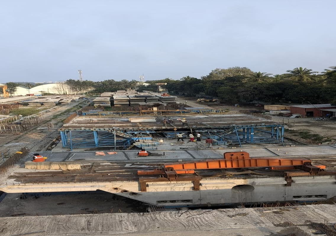 Crack in Ejipura Flyover Segment Halts Construction Amid Safety Concerns