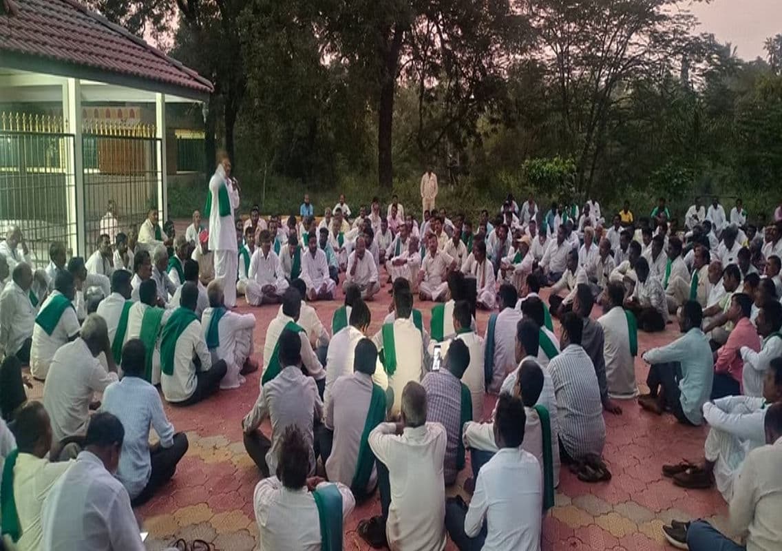 Talks Between Nirani Sugar Factory Representatives and Farmers Fail
