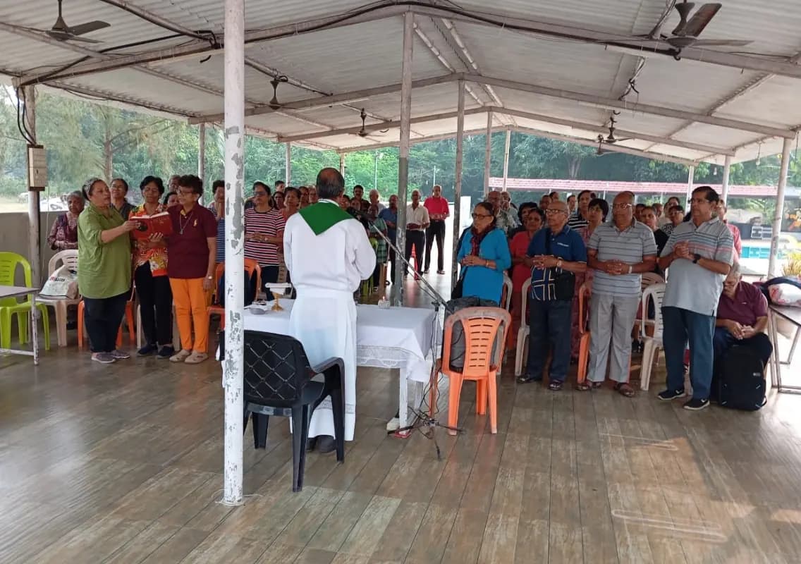 St. Vincent Pallotti Parish organises rejuvenating day picnic for senior citizens