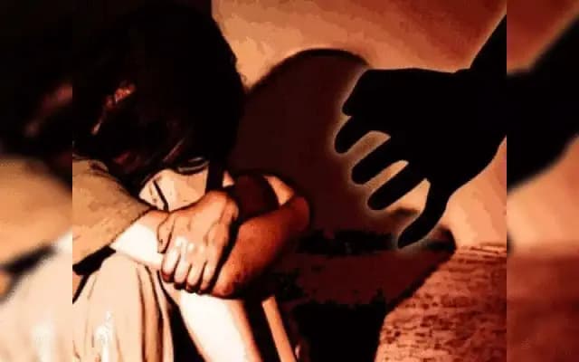 “Tragic Incident: Two Arrested in Minor Girl’s Blackmail Case”