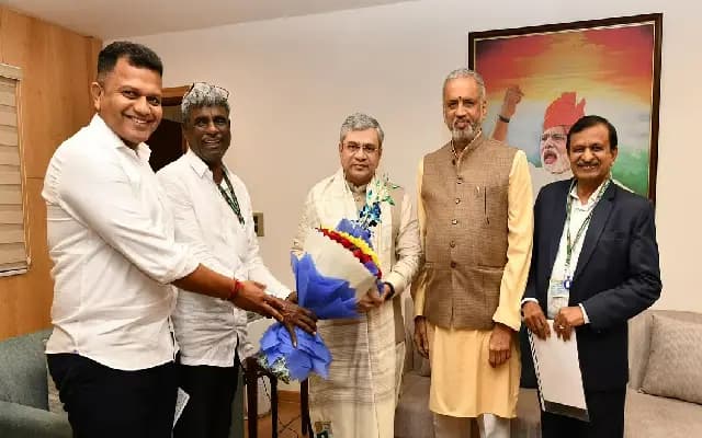 MP Brijesh Chowta Pushes for Better Rail Connectivity Between Bengaluru and Mangaluru