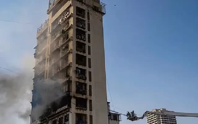 Fire breaks out in south mumbai building after cylinder blast, four injured