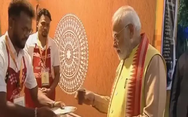 Odisha Tea Vendor’s Unique Brew Impresses PM Modi