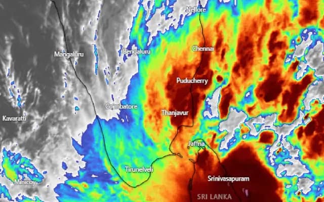 Cyclone Fengal triggers heavy rains, early winter chill in Karnataka