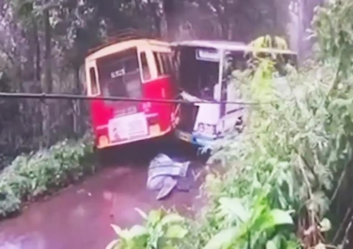 Kerala: Two KSRTC Buses Collide in Kannur, Injuring 35