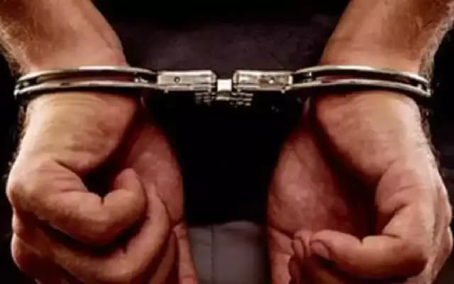 Bengaluru Duo Arrested for Cheating Dindigul Man of ₹39 Lakh in Stock Trading Scam