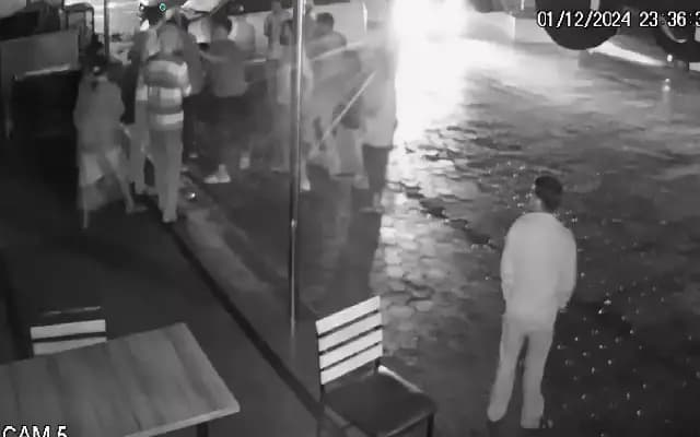 Violent assault at Sipayi Hotel in Mandya after alcohol dispute