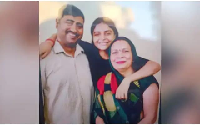 Triple Murder in Delhi’s Neb Sarai Sparks Shock and Political Outrage