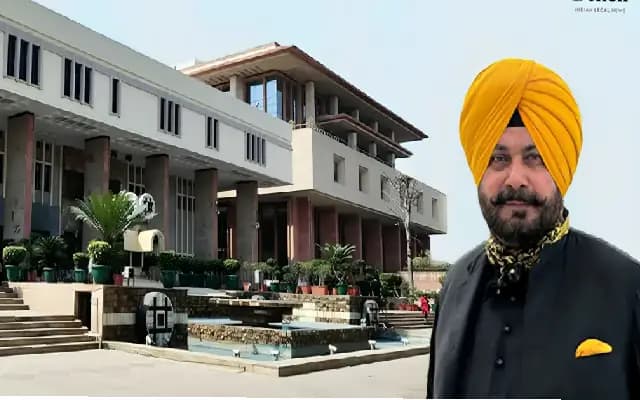 Delhi High Court Dismisses PIL on Navjot Sidhu’s Cancer Recovery Claims