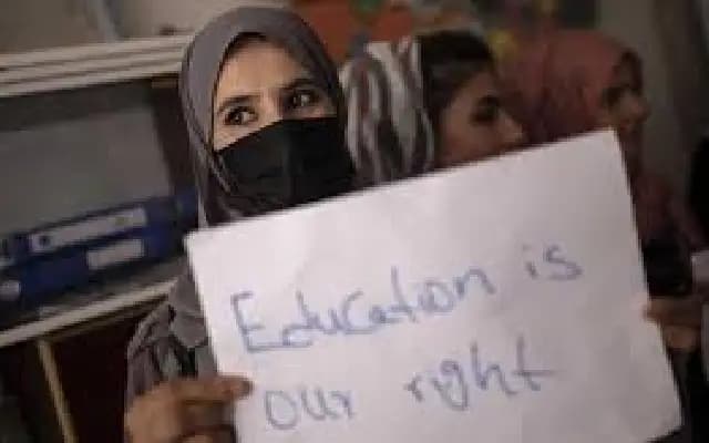 Taliban closes last educational avenues for Afghan women