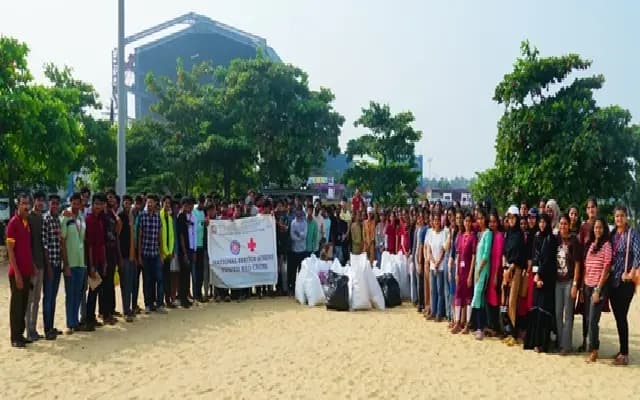 SMVITM Students Lead Successful Beach Cleaning Drive