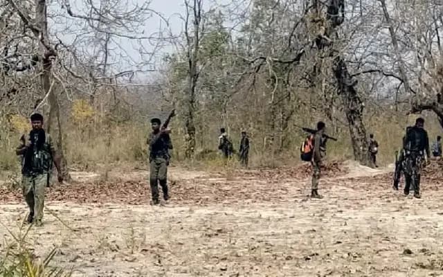 Woman killed in Bijapur on suspicion of being informer