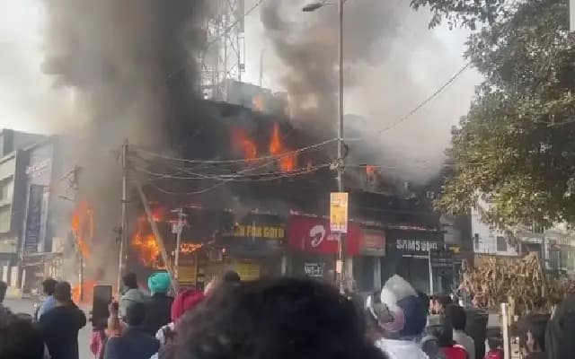Fire at West Delhi restaurant sparks panic; students jump to safety