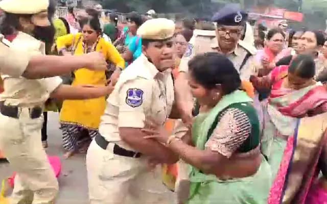 ASHA worker allegedly slaps police officer during protest in Hyderabad