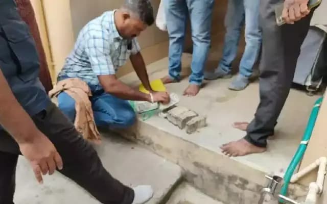 Lokayukta Raids Across Karnataka: Cash Stashed, Evidence Tossed Out Window