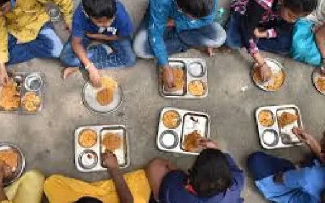 Students Fall Ill After Alleged Food Poisoning at Telangana School