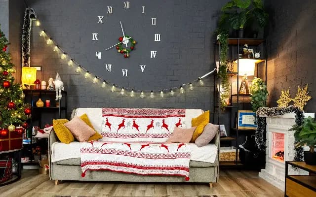 Creating a warm winter retreat with Christmas lighting