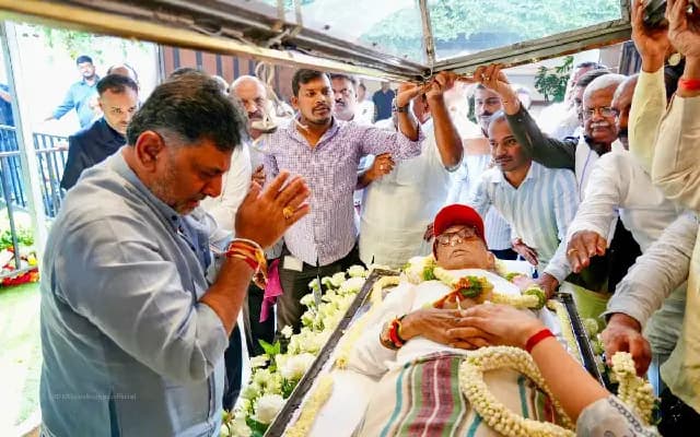 Leaders mourn the passing of visionary S M Krishna