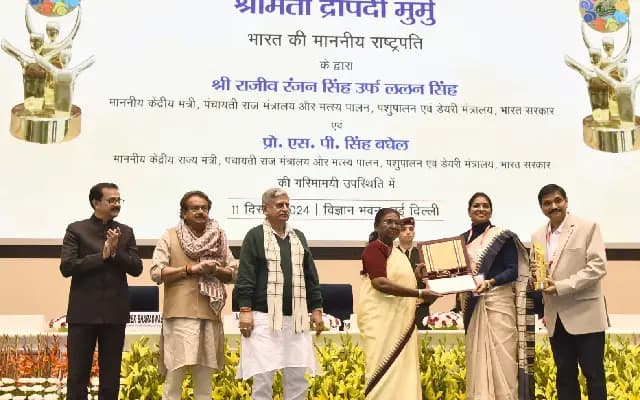 President emphasizes the role of panchayats in India’s growth and women’s empowerment