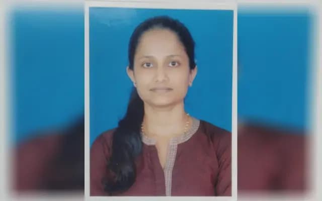 Jasmine Lobo Shines in Civil Services Exam (Mains)