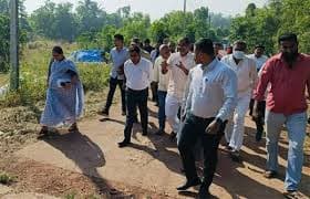 Dakshina Kannada DC inspects Bantwal waste disposal unit after residents’ complaints