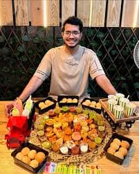 Nagpur’s Chhappan Bhog Chaat Thali Goes Viral with 56 Unique Chaat Delights!