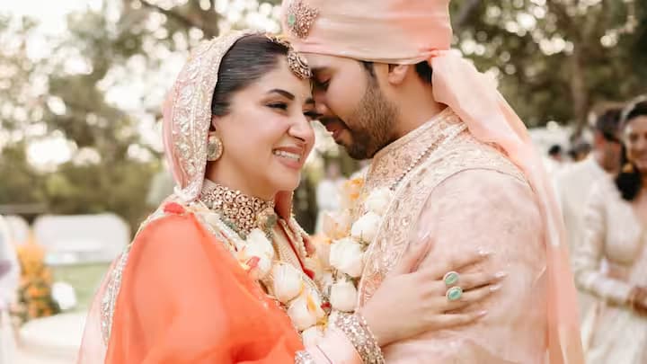 Armaan Malik and Aashna Shroff tie the knot in a traditional ceremony
