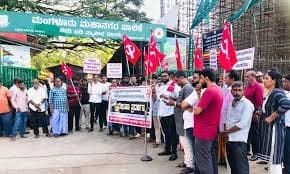 “Mangaluru Street Vendor Relocation Faces Resistance as Eviction “