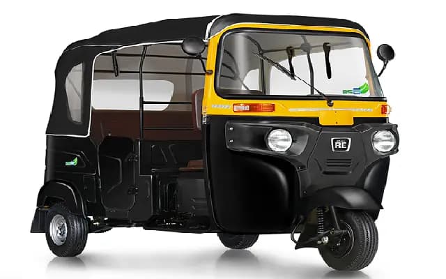 Mysuru: Auto Stunt Video Lands Two in Trouble in Hunsur