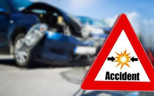 Bengaluru Man Caught Staging Car Accident in Viral Dashcam Video
