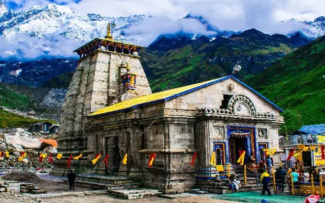 Char Dham Yatra Bans Reels & Vlogs; New Rules for Pilgrims