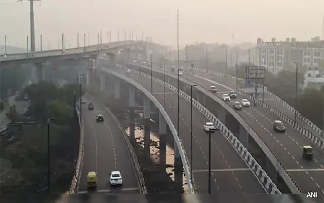 Delhi Plans Smart Monitoring Hub to Tackle Pollution in 2025-26 Budget