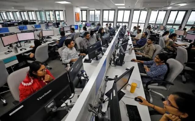 Bengaluru’s IT Layoffs Spark Housing and Economic Crisis